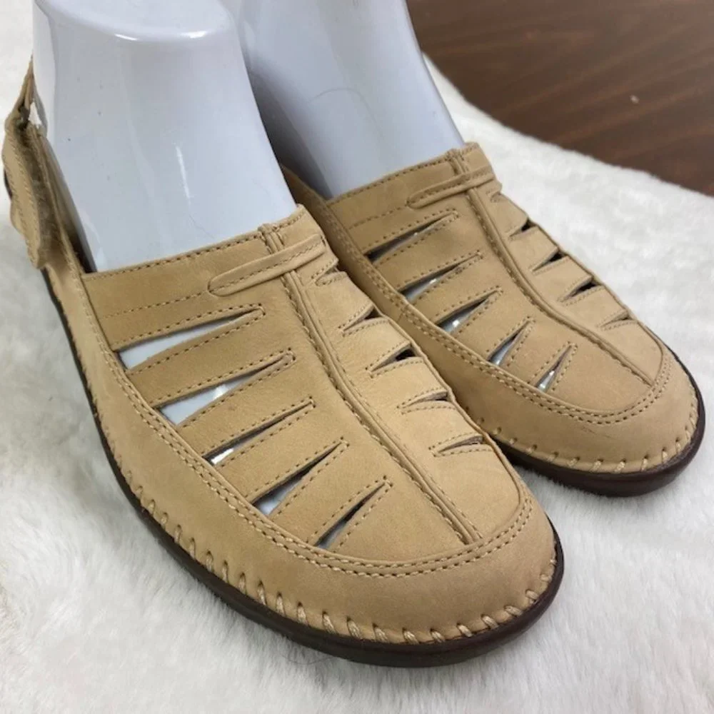I Love Comfort Aylwin Leather Slingback Hook and Loop Sandals, size 8.5